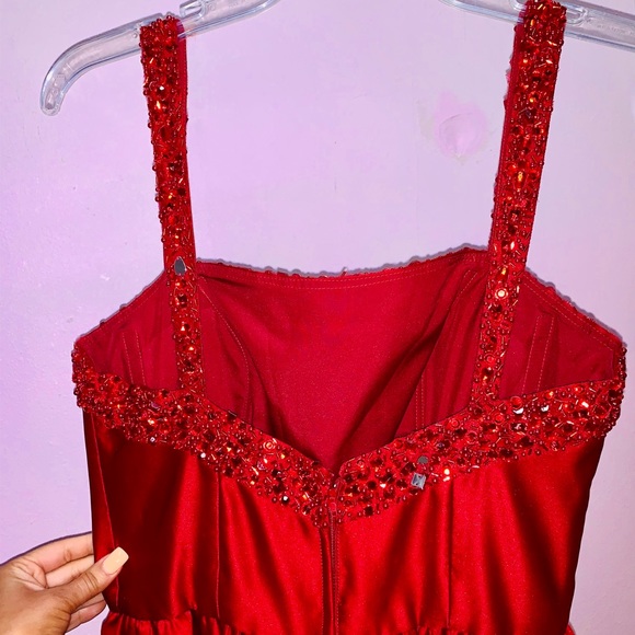 NEW WITH TAGS Rich RED dress! Sequin detail 🌹 - Picture 3 of 8